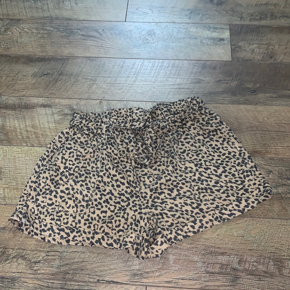 Aerie leopard shorts!